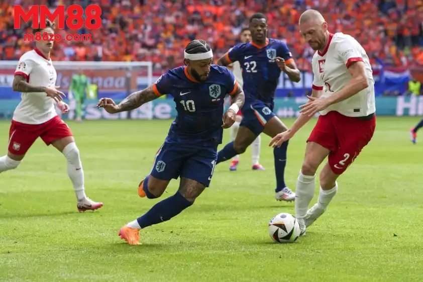 Trận đấu giữa Ba Lan và Hà Lan sẽ rất hấp dẫn. (Ảnh: Internet) Trận đấu giữa Ba Lan và Hà Lan sẽ rất hấp dẫn. (Ảnh: Internet)